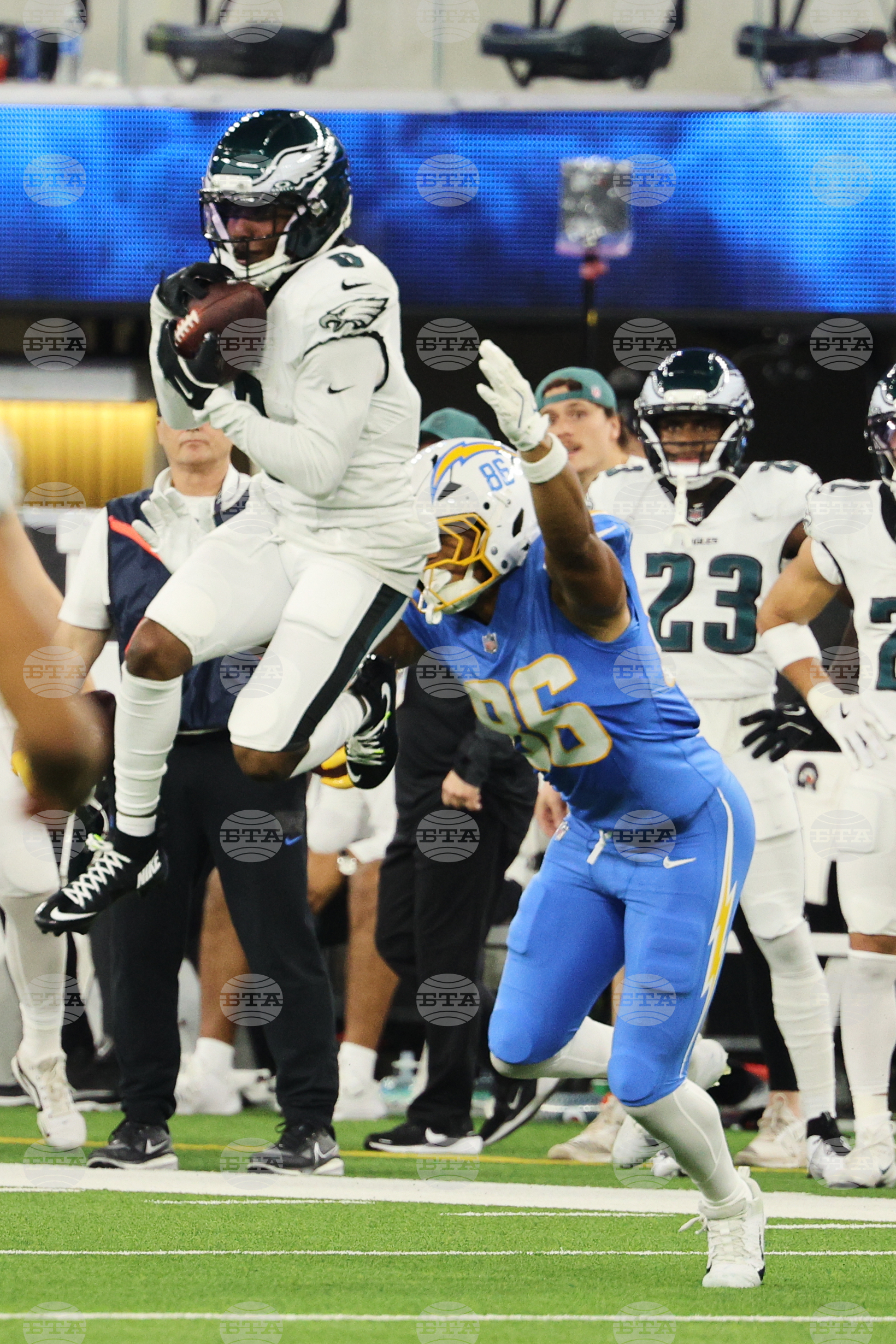 Eagles Chargers Football