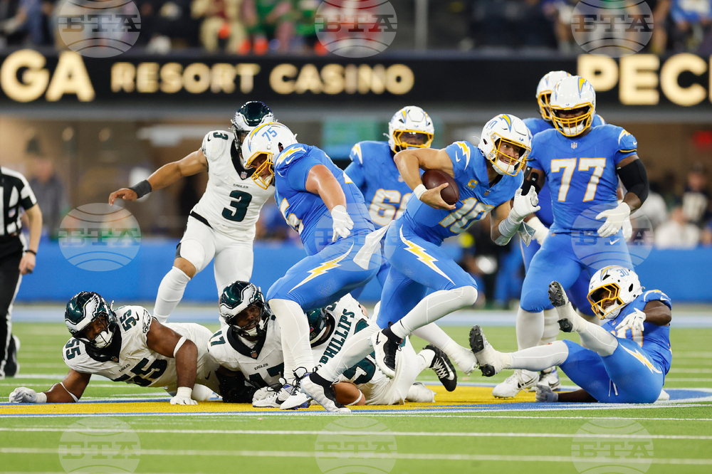 Eagles Chargers Football