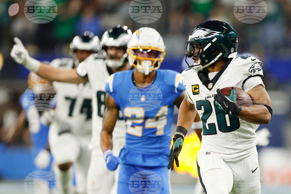 Eagles Chargers Football