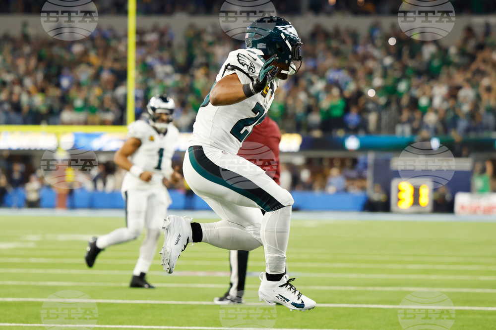 Eagles Chargers Football