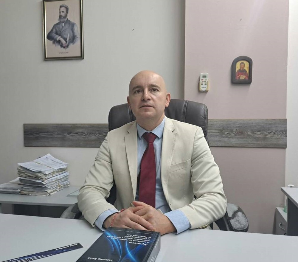  Апелативна прокуратура – Пловдив: Прокурор Владимир Вълев от Окръжна прокуратура – Пловдив издаде монография за опазване на границите на ЕС от миграционнен натиск