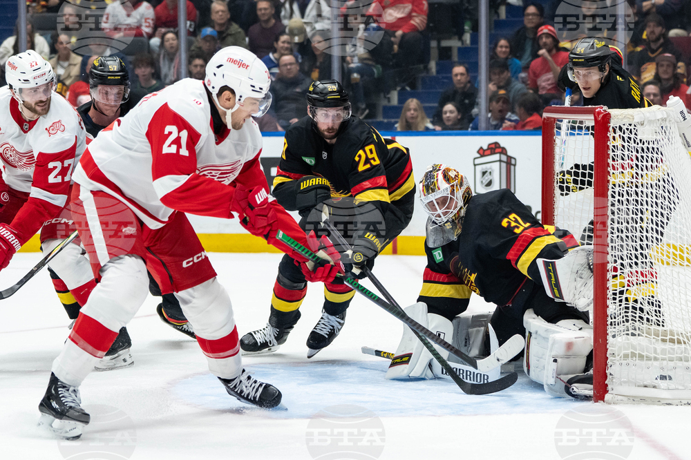 Red Wings Canucks Hockey