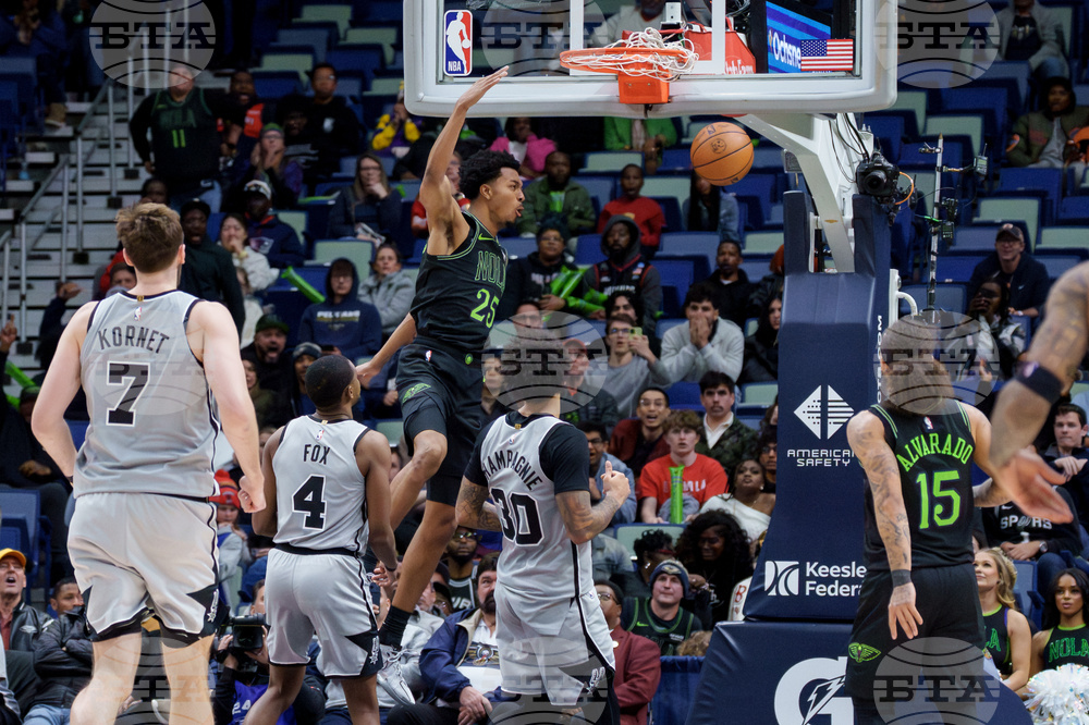 Spurs Pelicans Basketball