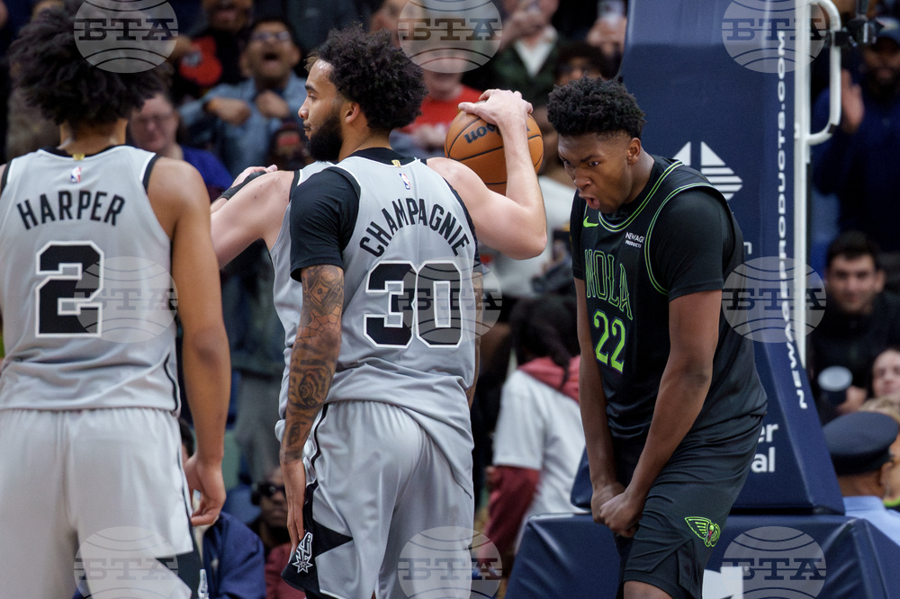 Spurs Pelicans Basketball