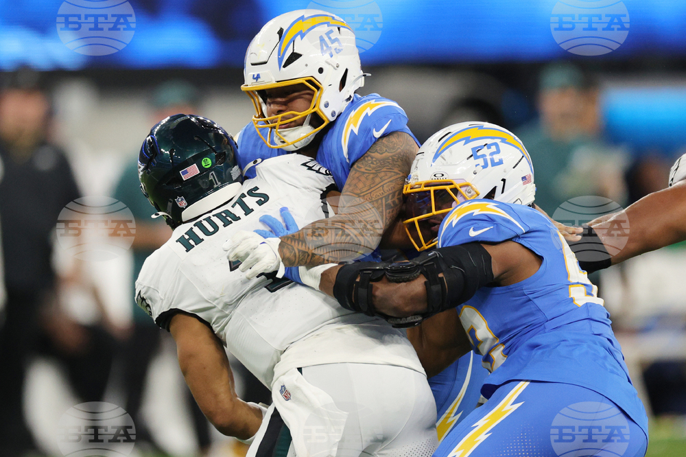 Eagles Chargers Football