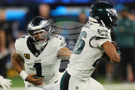 Eagles Chargers Football