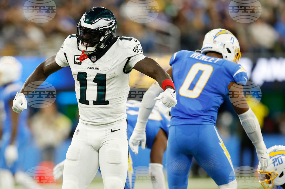 Eagles Chargers Football