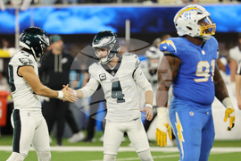 Eagles Chargers Football