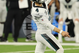 Eagles Chargers Football