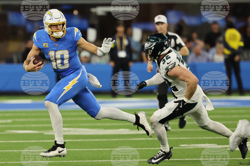 Eagles Chargers Football