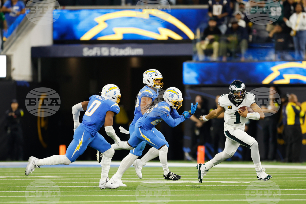 Eagles Chargers Football