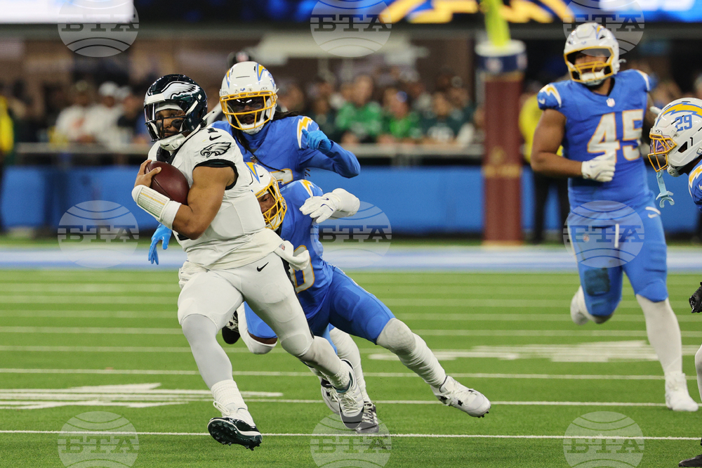 Eagles Chargers Football