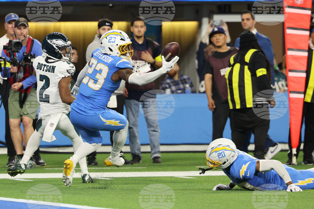 APTOPIX Eagles Chargers Football