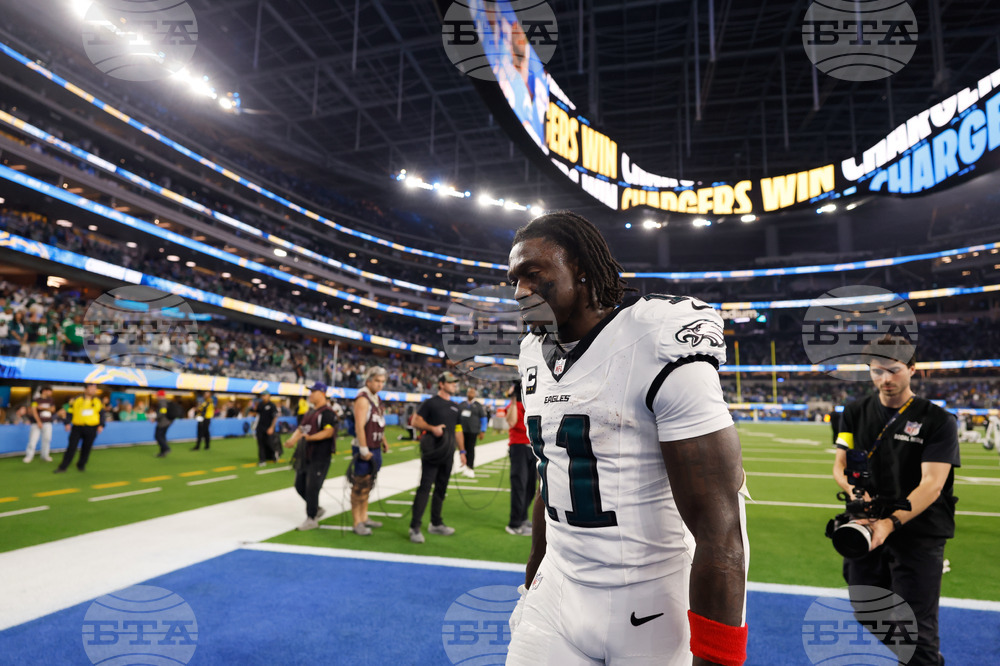 Eagles Chargers Football