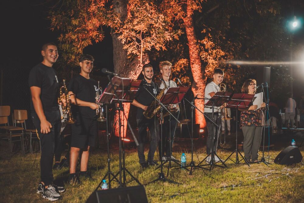 Община Ловеч: Коледна работилница, шоу с Архи и джаз концерт в празничния 13 декември