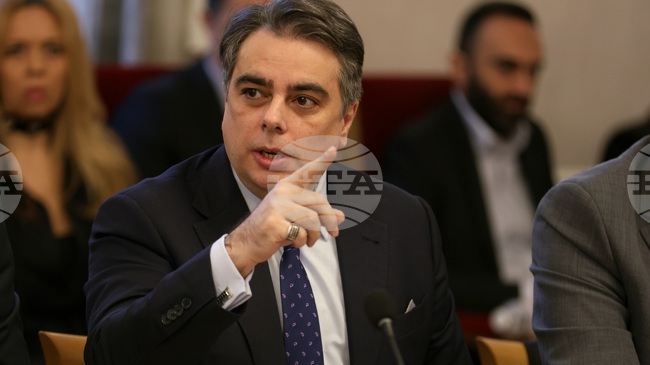 Философията на предложения ни нов проектобюджет е абсолютно същата като на този, който беше оттеглен, коментира Асен Василев