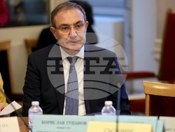 Парламент - Комисия по бюджет и финанси - заседание