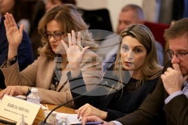 Парламент - Комисия по бюджет и финанси - заседание