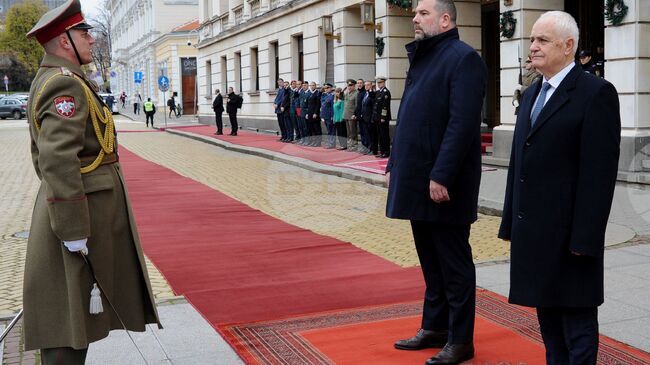 Министрите на отбраната на България и Черна гора обсъдиха двустранното и регионалното сътрудничество и съвместната дейност в НАТО