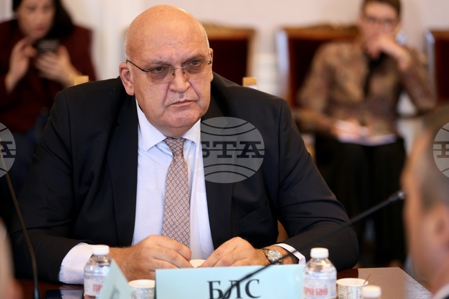При липса на бюджет не може да бъде подписан нов национален рамков договор, каза д-р Николай Брънзалов от Българския лекарски съюз
