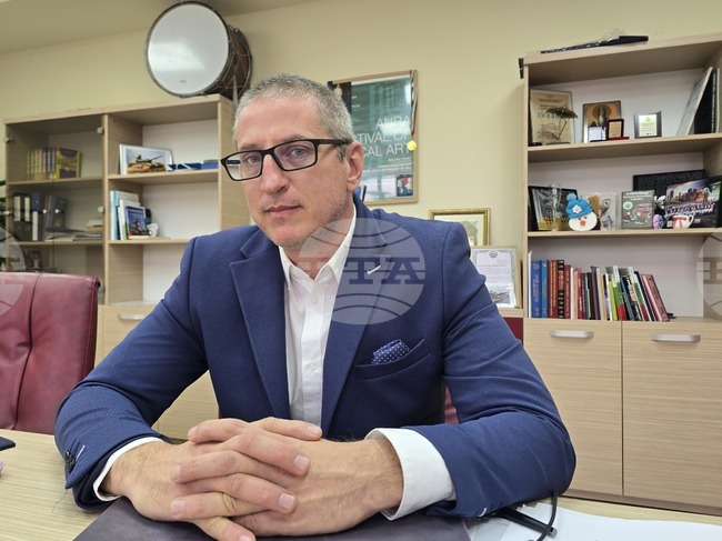 В празничния декемврийски календар на Община Благоевград са включени над 70 събития, съобщи за БТА заместник-кметът Станислав Кимчев