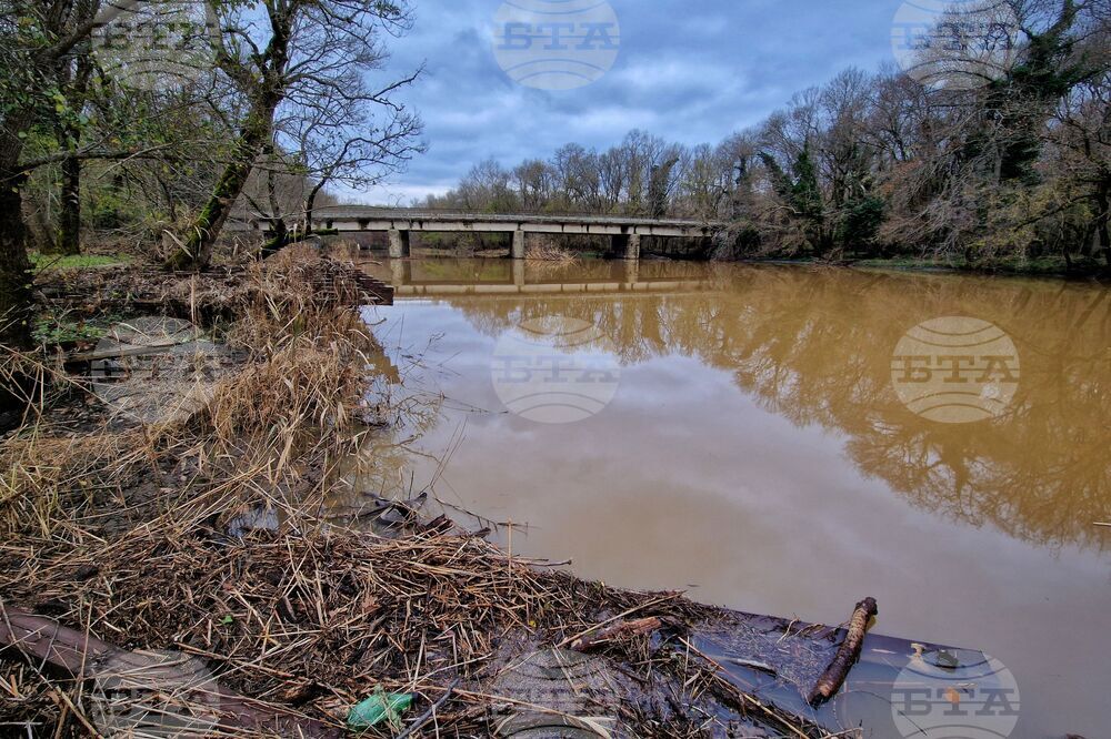 Приморско - река Ропотамо - обстановка