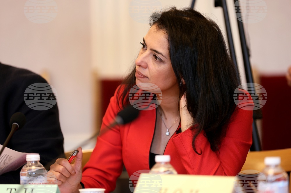 Парламент - Комисия по бюджет и финанси - заседание