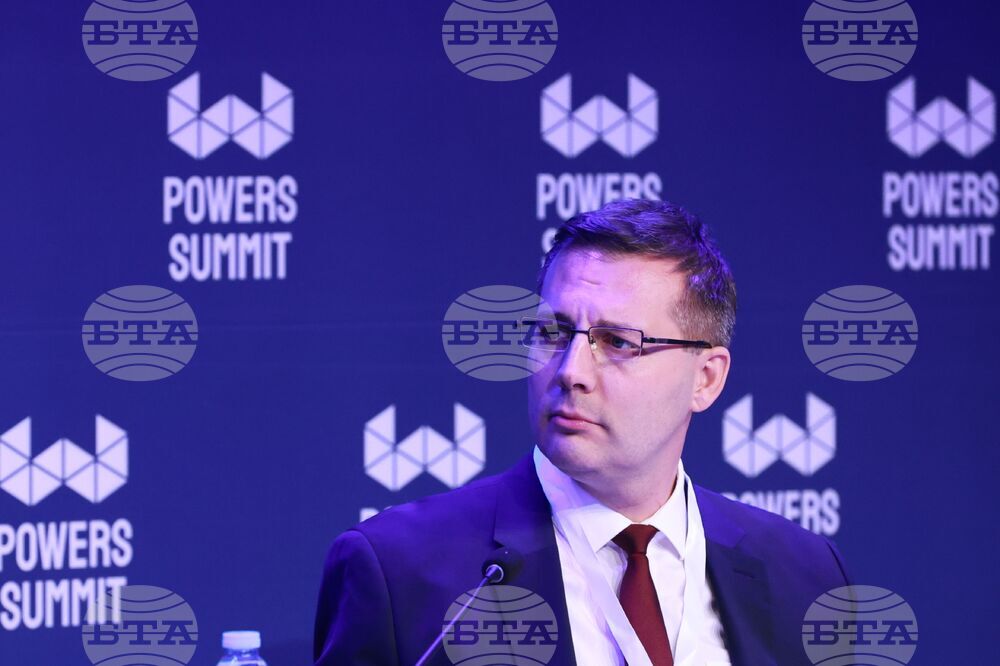 Powers Summit - форум - панел Енергийният щит: Изграждане на устойчивост във времена на несигурност - модул „Властта чува“