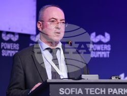 Powers Summit - форум - панел Енергийният щит: Изграждане на устойчивост във времена на несигурност - модул „Изпълнителната власт чува“
