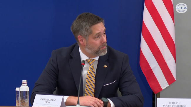 България е ключов партньор в енергийната, регионалната и отбранителната сигурност, каза заместник помощник държавният секретар на САЩ Кристофър Смит