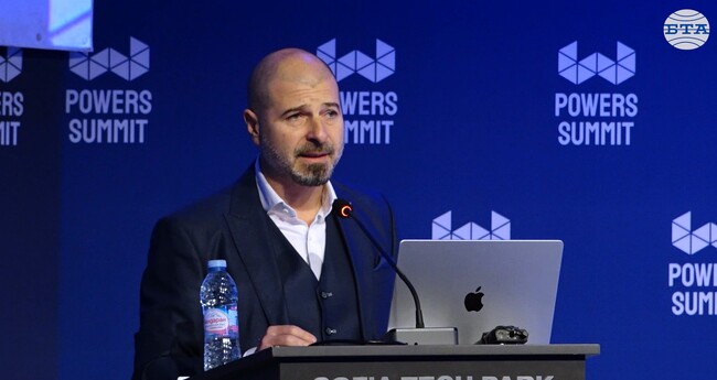 Доверието е валута, а неизпълнените обещания са неговата инфлация – това е аритметиката на оцеляването през следващото десетилетие, каза Пламен Русев, изпълнителен председател на Фондация „Уебит“