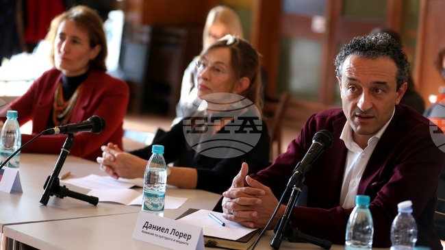 Архитекти, художници и преподаватели подкрепиха инициативата „Изкуство в архитектурата“