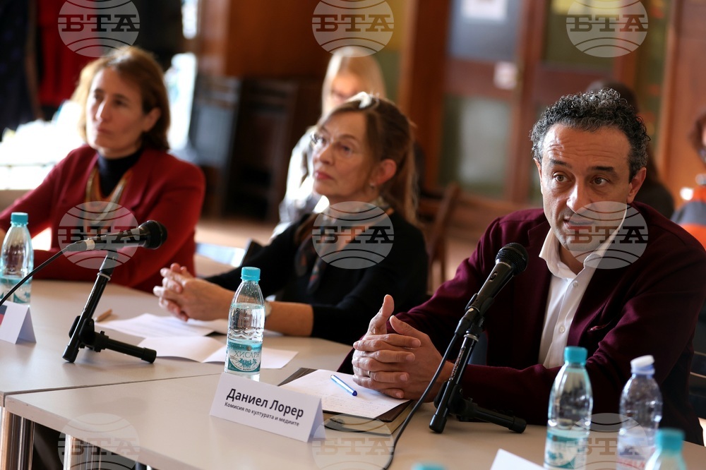 Архитекти, художници и преподаватели подкрепиха инициативата „Изкуство в архитектурата“