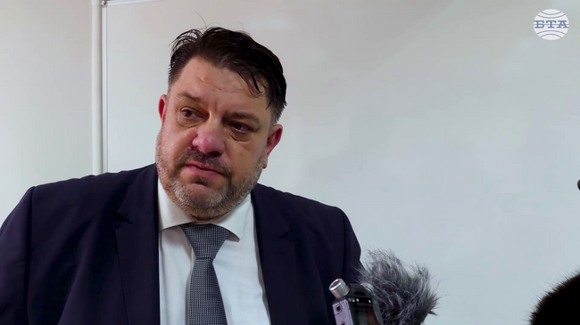 Надявам се да имаме нормална бюджетна процедура и да не влизаме в следващата година със стария бюджет, каза Атанас Зафиров