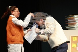 Русе - театър - „Глория“ - премиера