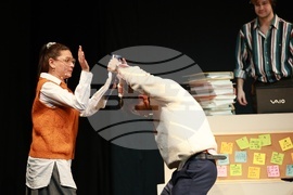 Русе - театър - „Глория“ - премиера