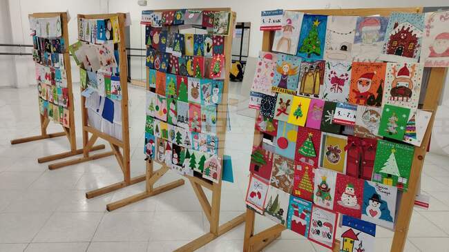 Близо 300 картички от цялата страна пристигнаха за коледния конкурс на читалището в Дулово