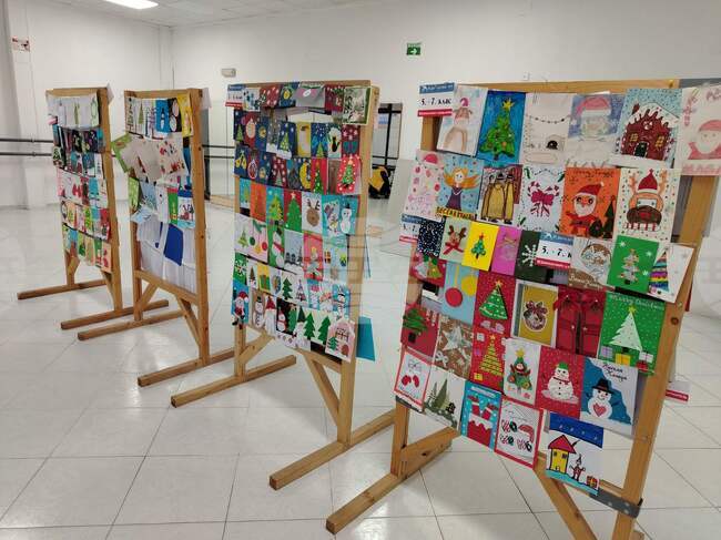 Близо 300 картички от цялата страна пристигнаха за коледния конкурс на читалището в Дулово