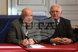 Централен военен клуб - колективните монографии - представяне