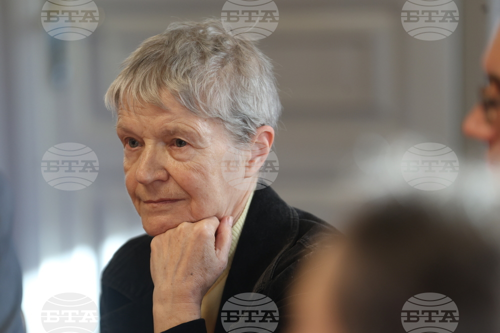 Централен военен клуб - колективните монографии - представяне