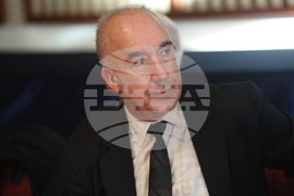 Централен военен клуб - колективните монографии - представяне