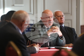 Централен военен клуб - колективните монографии - представяне