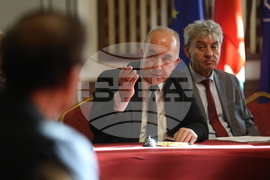 Централен военен клуб - колективните монографии - представяне