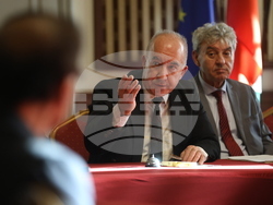 Централен военен клуб - колективните монографии - представяне