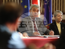 Централен военен клуб - колективните монографии - представяне