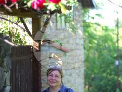 Катерина Милушева представя две нови книги на Софийския международен панаир на книгата. Снимка: Личен архив на авторката