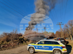 Перник - местност Войниковец - пожар