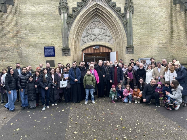 Митрополит Антоний отслужи в Хамбург празнична вечерня и Архиерейска света литургия по повод празника на св. ап. Андрей Първозвани