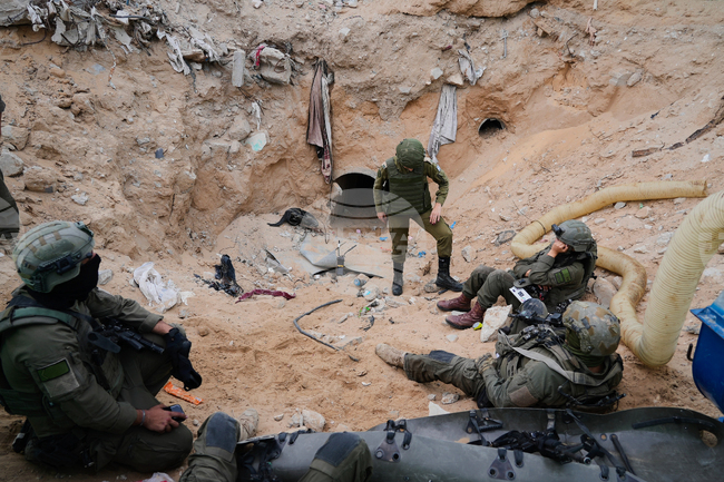 Израелските въоръжени сили съобщиха, че са ликвидирали четирима палестински бойци в Газа