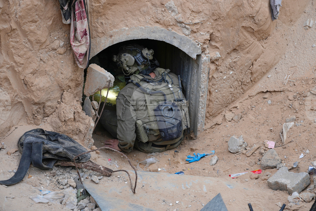 Израел съобщи, че е „елиминирал трима терористи“ близо до Рафах